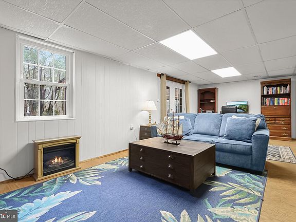 3rd image of 125 Northway Rd