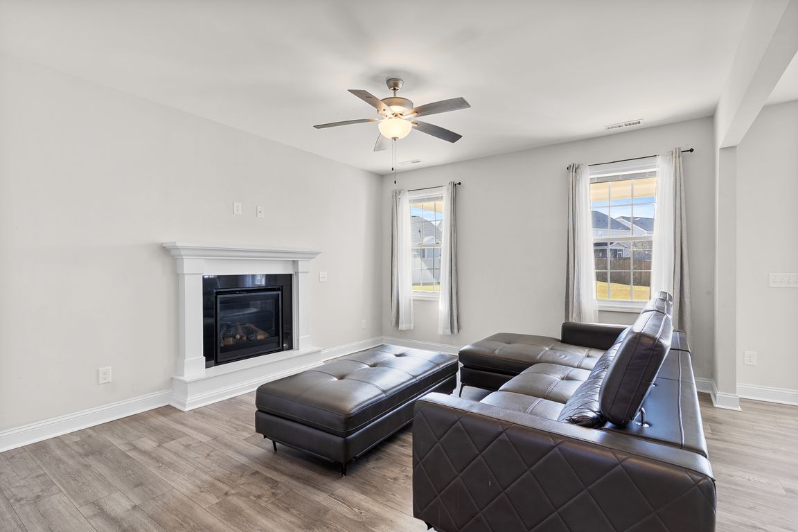 next background image