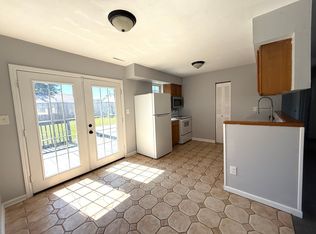 37 Highland Ave, Sicklerville, NJ 08081
