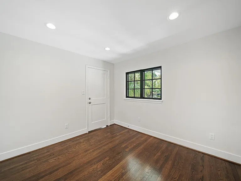 520 Lovett Blvd #2D — Photo 18