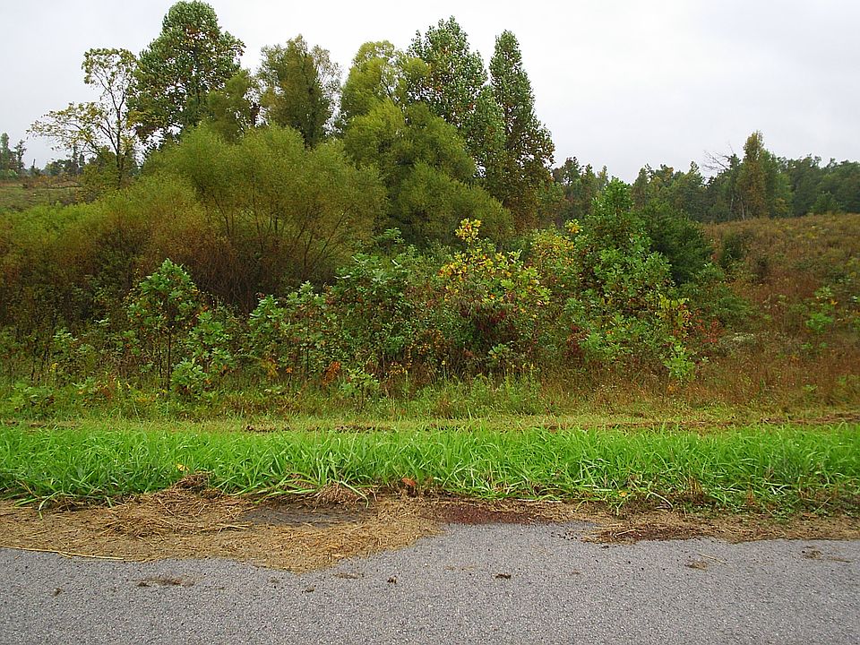 2nd image of 7550 Bailey Rd