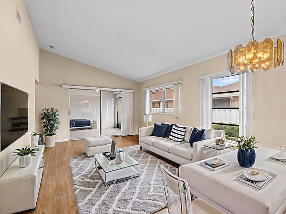 3rd image of 8101 Sweetbriar Way #B