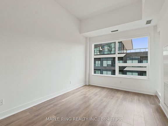 4th image of 2485 Taunton Rd #450