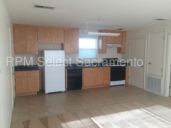 4th image of 345 Metro Ln