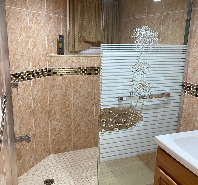 1st image of 14957 Elm Ave #0