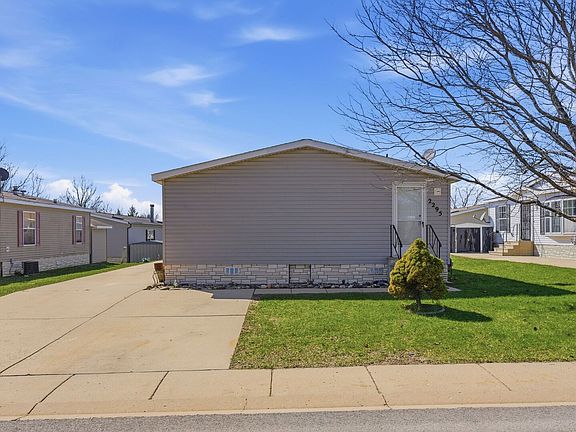 2nd image of 2295 Iris Ave