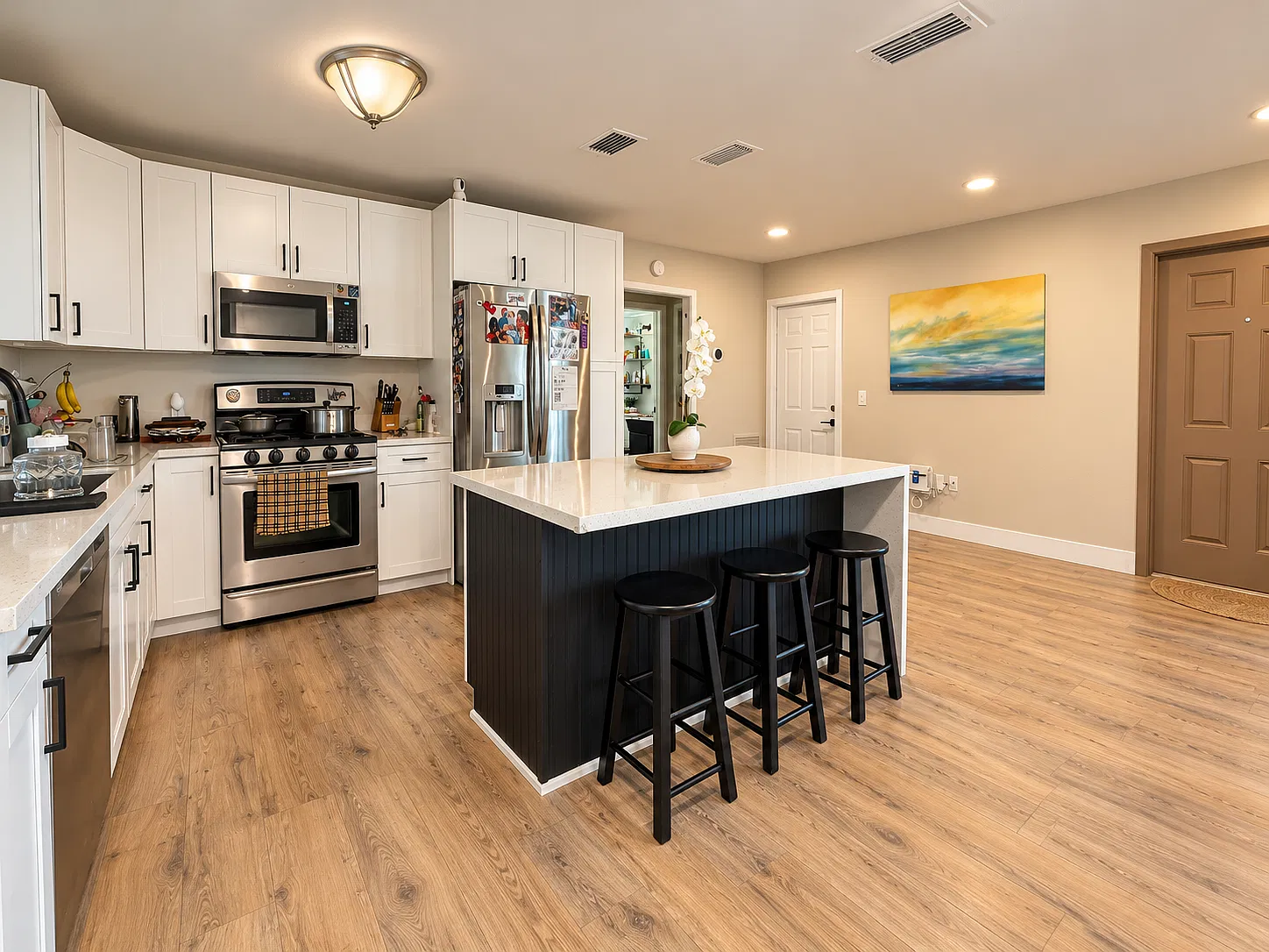 2 bed, 1247 sqft, $2,900 — Photo 3