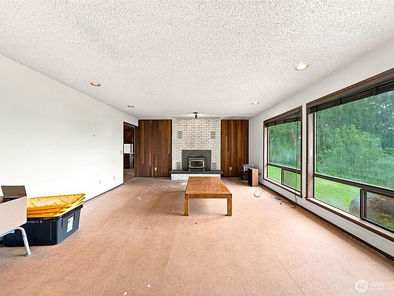 3rd image of 830 236th Street NW