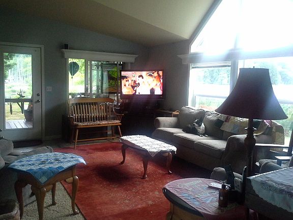 5th image of 450 Kingsway NW