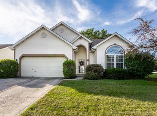 5853 Lost Oaks Dr, Carmel, IN 46033