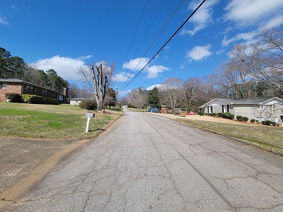 5th image of 4035 Westview St