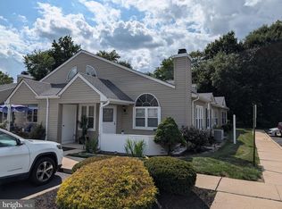 1205 Megans Ln, Burlington, NJ 08016