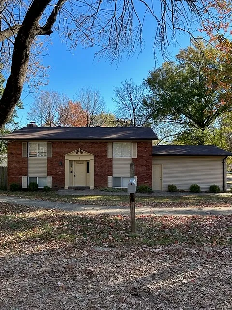 1 Braquewood Ct photo 1