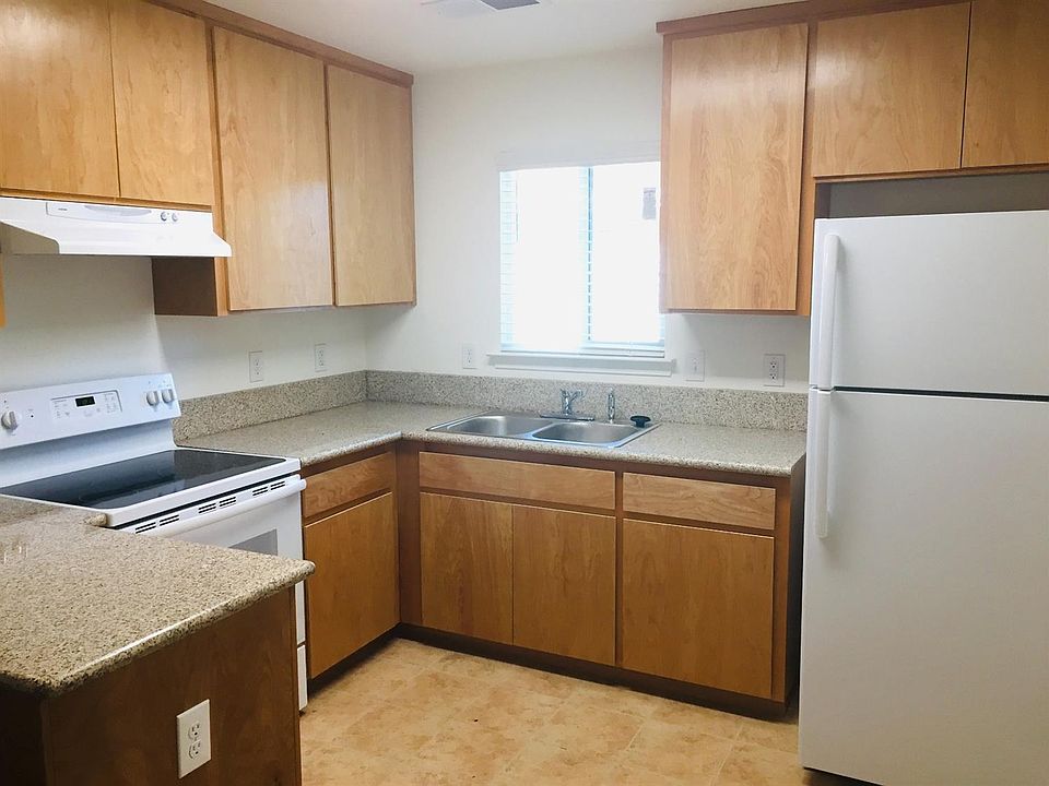 1st image of 2767 W Fairmont Ave APT 204