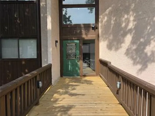 1410 Heritage Lndg #17, Saint Charles, MO 63303