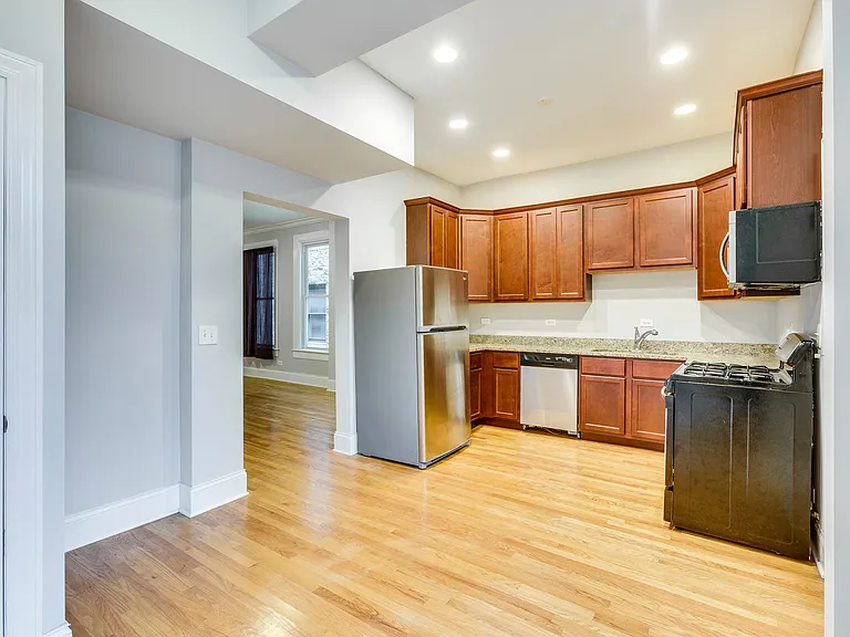 2041 W Rice St #1 — Photo 8