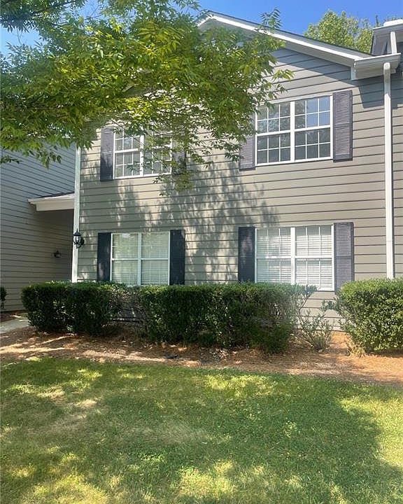 1st image of 721D Shelby Dr
