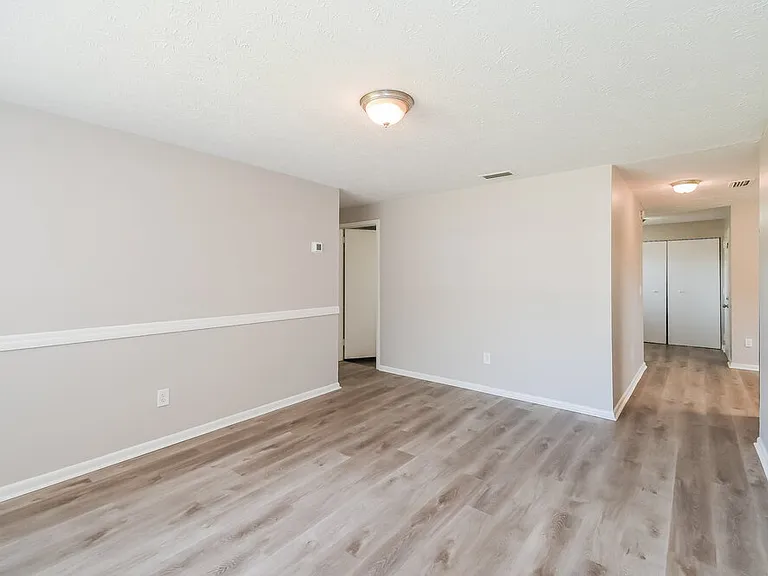 5664 Minocqua St — Photo 4
