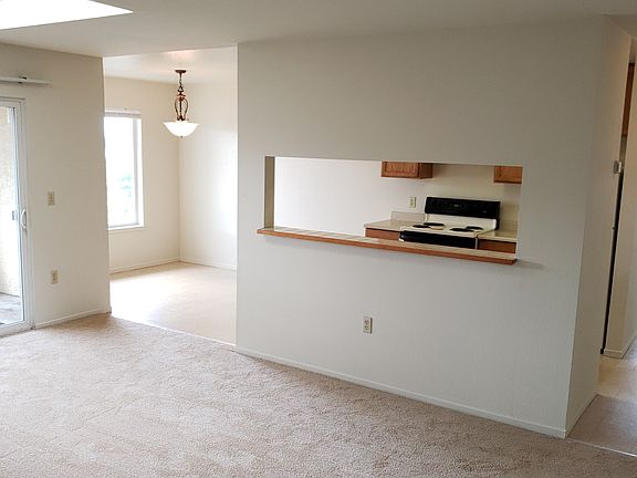 3rd image of 5122 Keystone Ave #5120