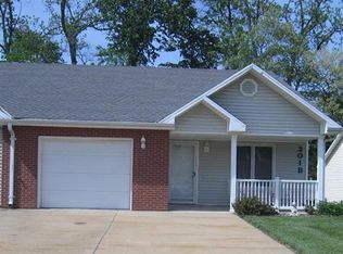 301 Sarah Ln APT B, Saint Joseph, MO 64506