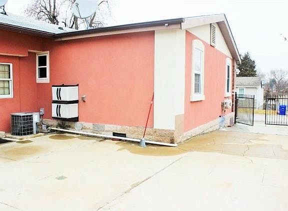 3rd image of 4004 Birchwood Pl