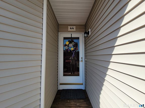 3rd image of 35 Ruth Street #44