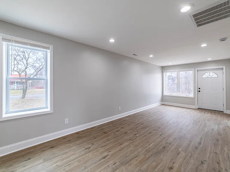 2545 Polk St — Photo 27