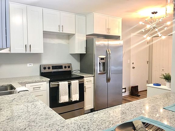 2nd image of 2317 N Neva Ave APT 406A