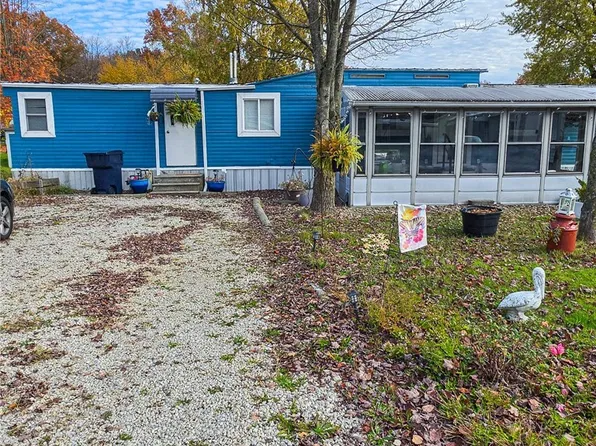 14 Inner Dr, Vienna, OH 44473