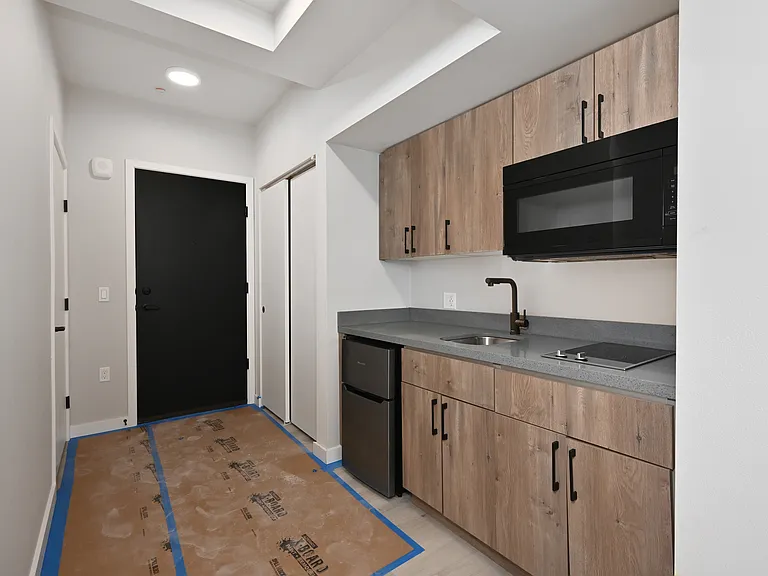 Clara Apartments — Photo 52
