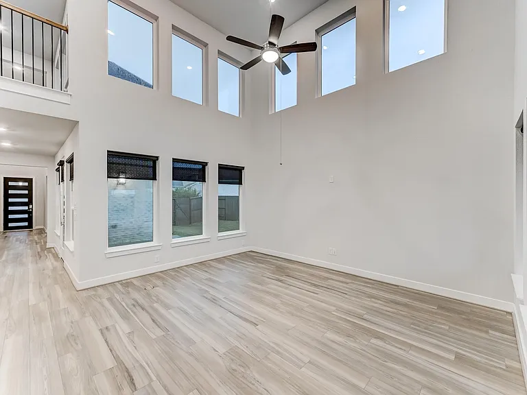 9522 Rialto Creek Dr — Photo 14