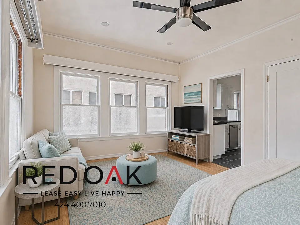 852 N Oxford Ave #854