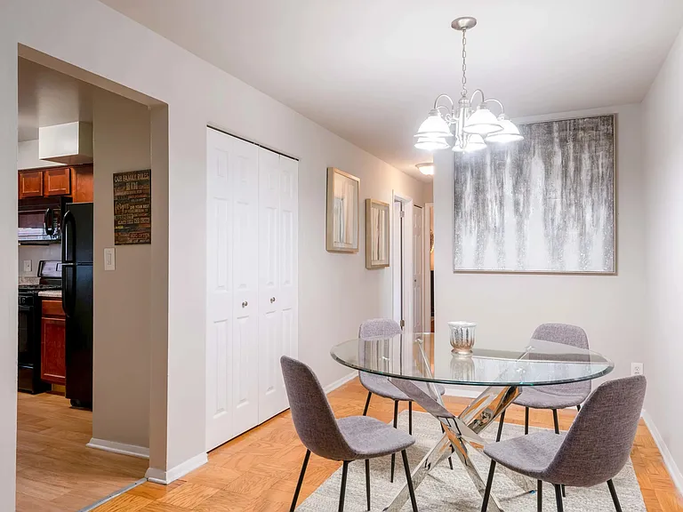 Milbrook Park Apartments — Photo 13