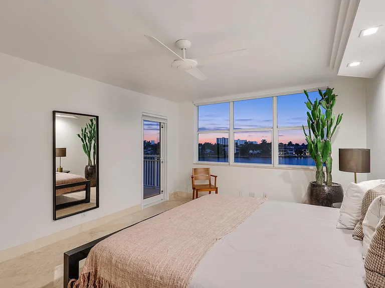 511 Bayshore Dr #401 — Photo 15