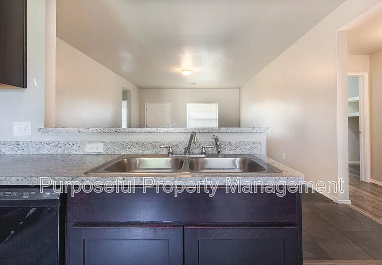 1809 W Antler Way — Photo 9
