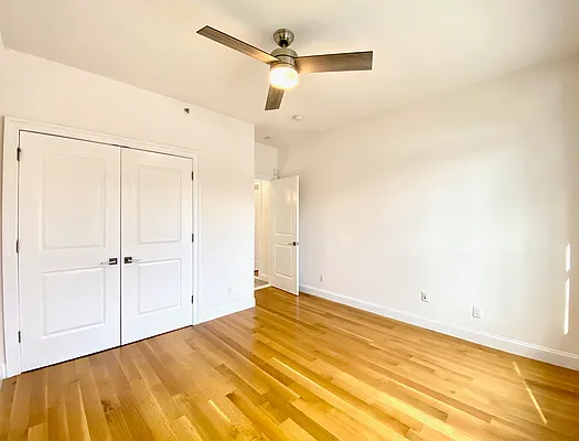 Rented by Mae Equities | media 40