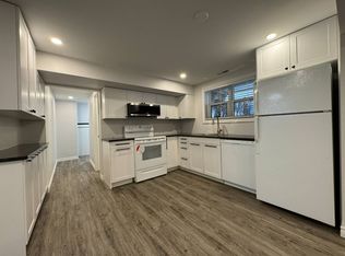 74 Peel St, Barrie, ON L4M 3L4