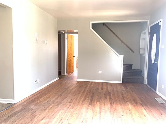 5th image of 284 Paxton Ave