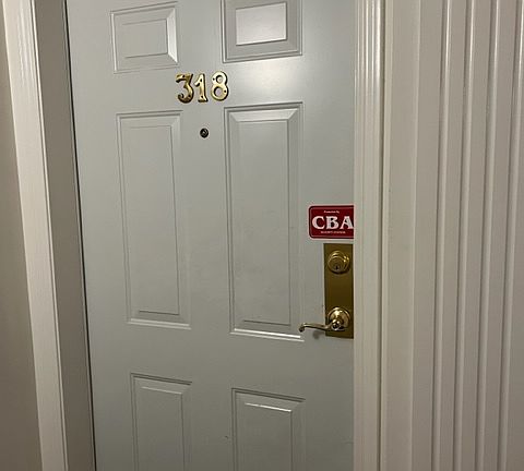 3rd image of 5888 Dover Cres #318