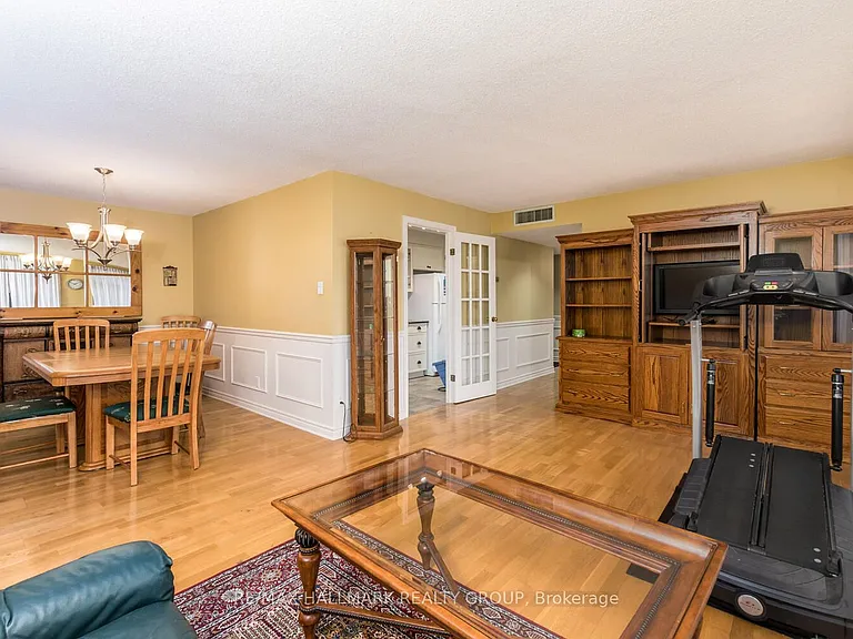 470 Laurier Ave W #902 — Photo 10