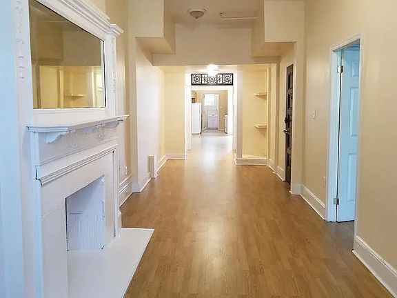 3rd image of 136 W 118th St #2