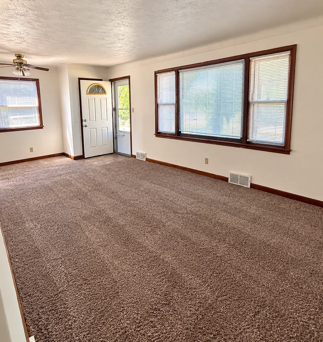3 bed, 1500 sqft, $1,795 — Photo 2
