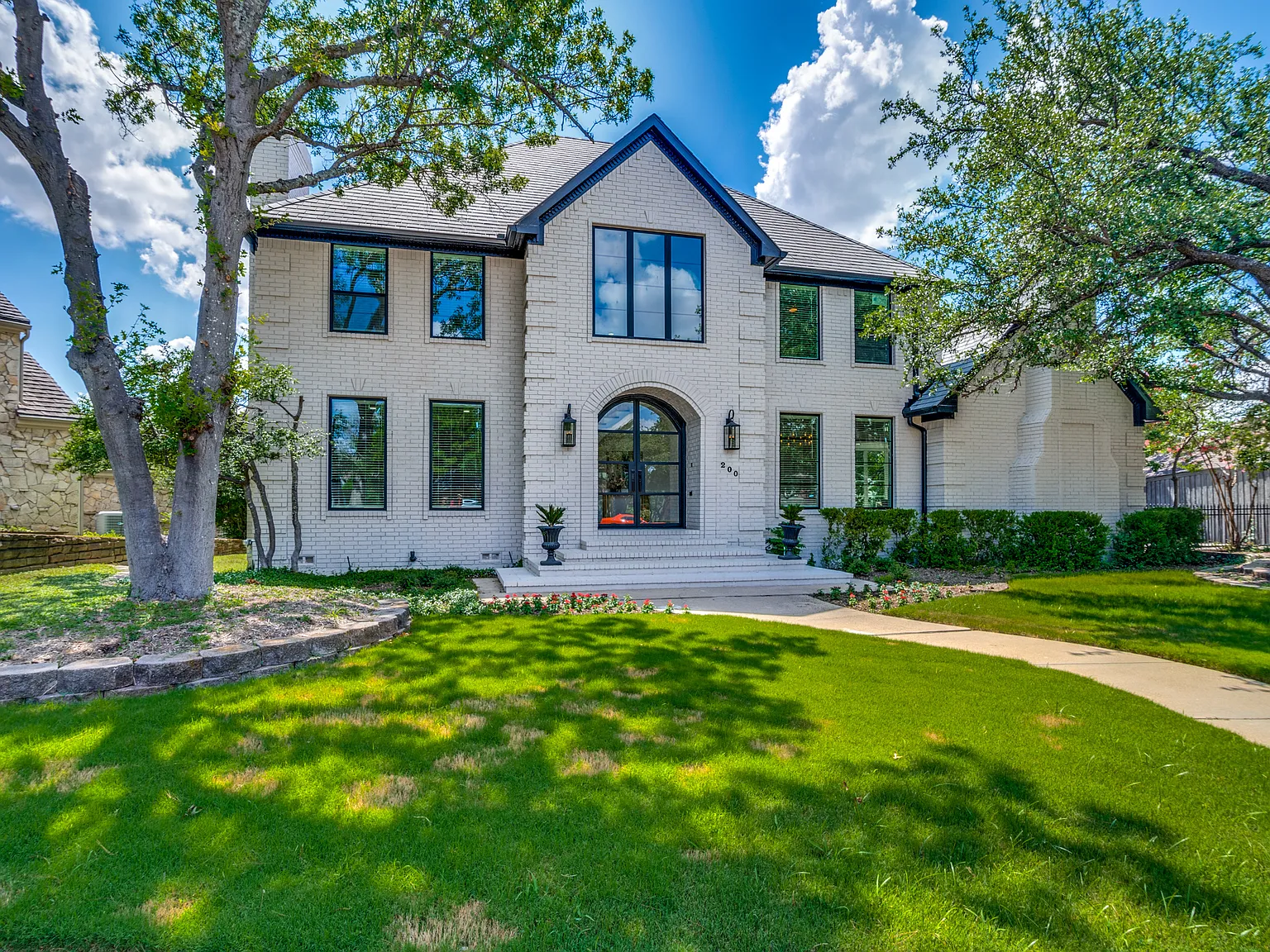4 bed, 3.5 bath, 3507 sqft, $6,900 — Photo 1