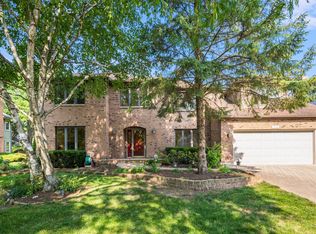 1016 Liberty Dr, Naperville, IL 60540