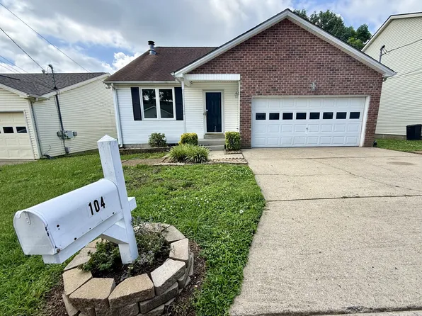 104 Edgehill Ln, Hendersonville, TN 37075