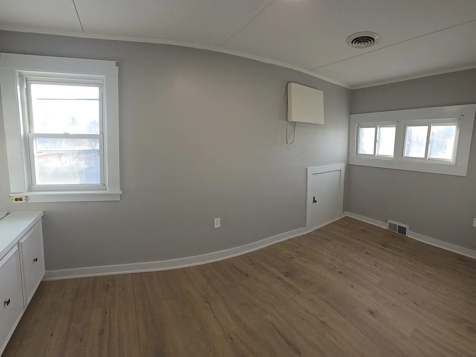 3 bed, 1000 sqft, $2,245 — Photo 4