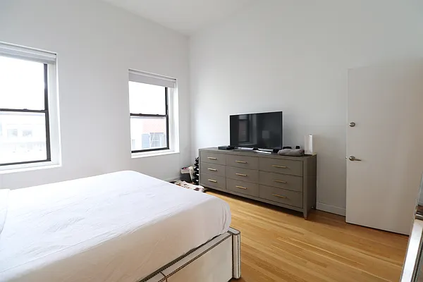 Rented by Corcoran | media 8