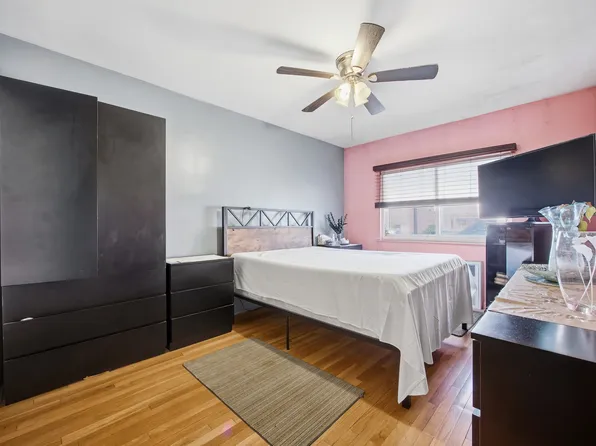 601 East 86th Street image 10 of 19