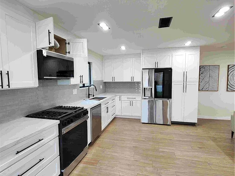 7129 Saranac St #7129 — Photo 13