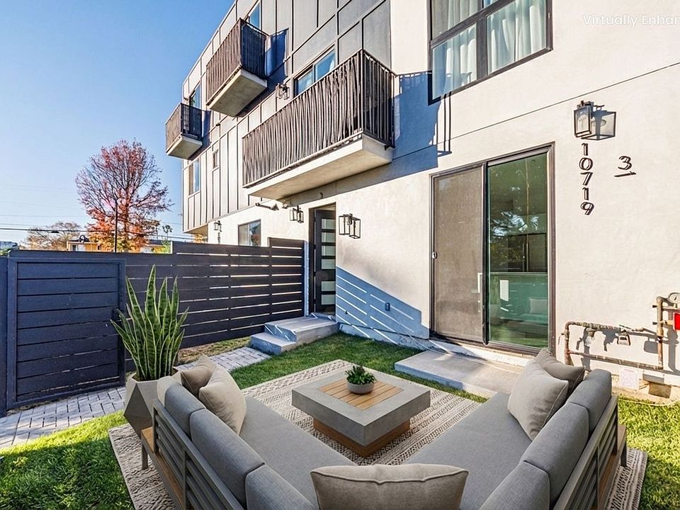 1st image of 10717 Addison St #3